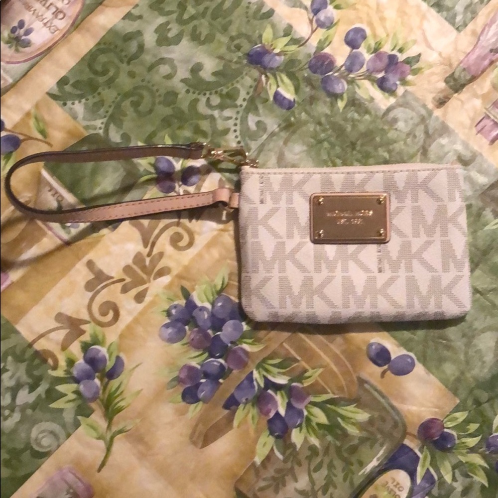 Michael Kors Card/Money wristlet wallet